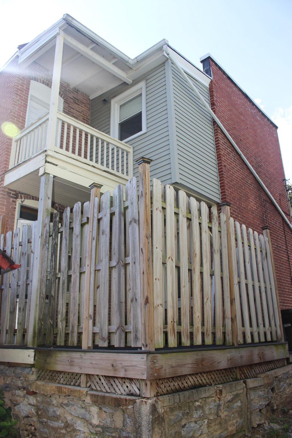 834 LOCUST STREET