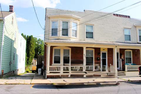 Townhouse For Sale - 834 Locust Street<br/> Lebanon County, LEBANON, PA 17042