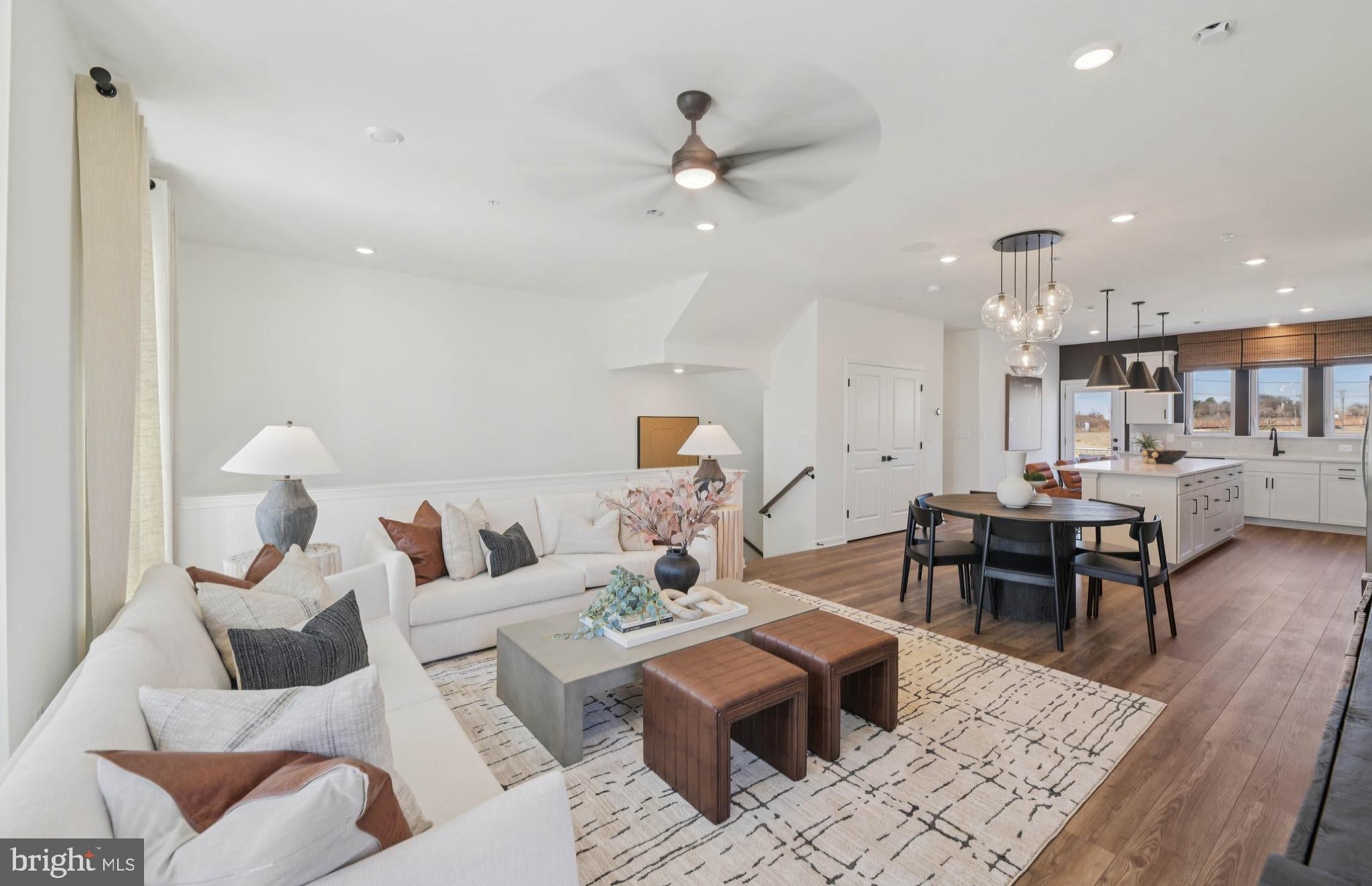 4119 MABEL COURT