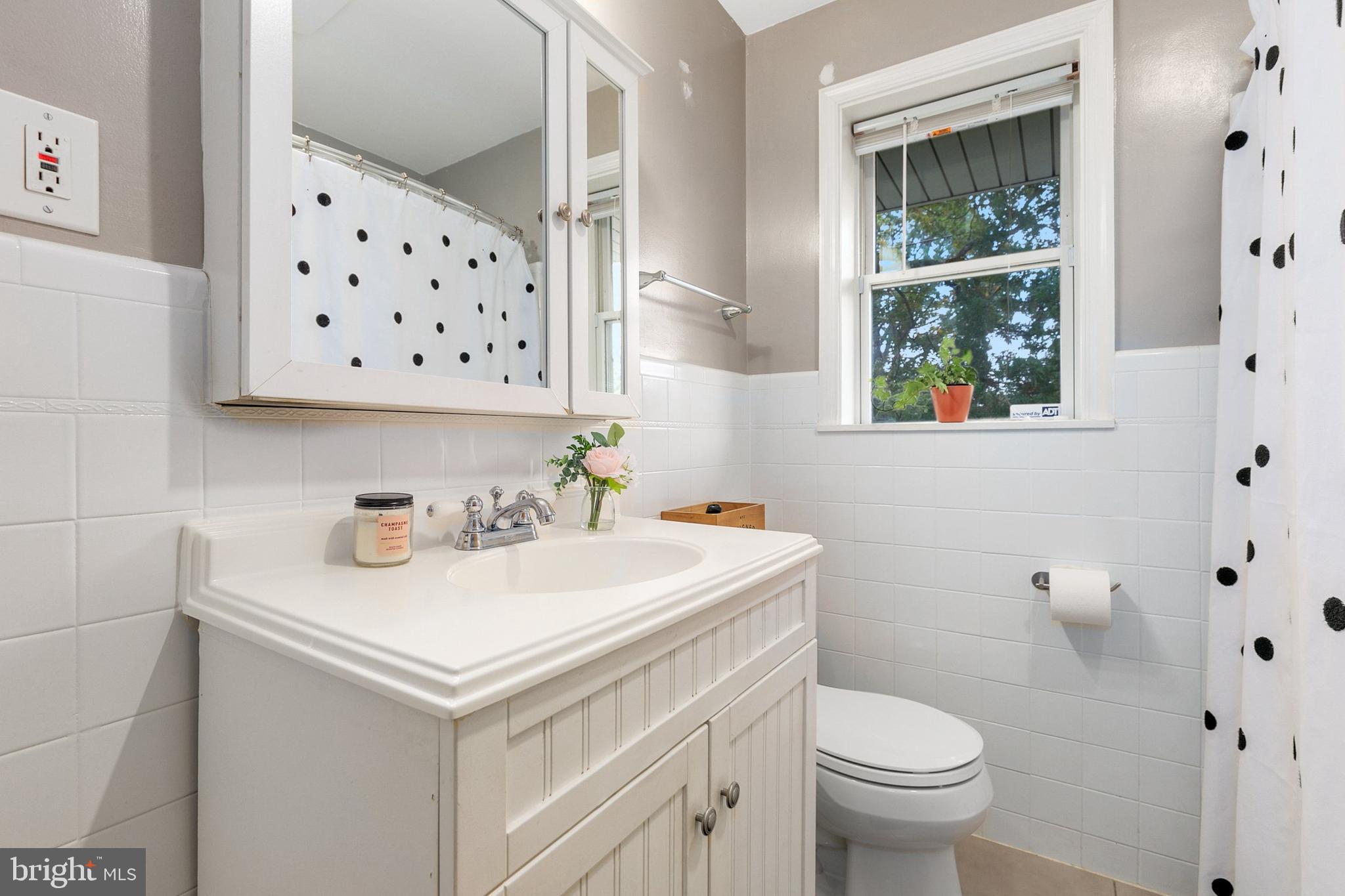 COLESVILLE OUTSIDE - Residential