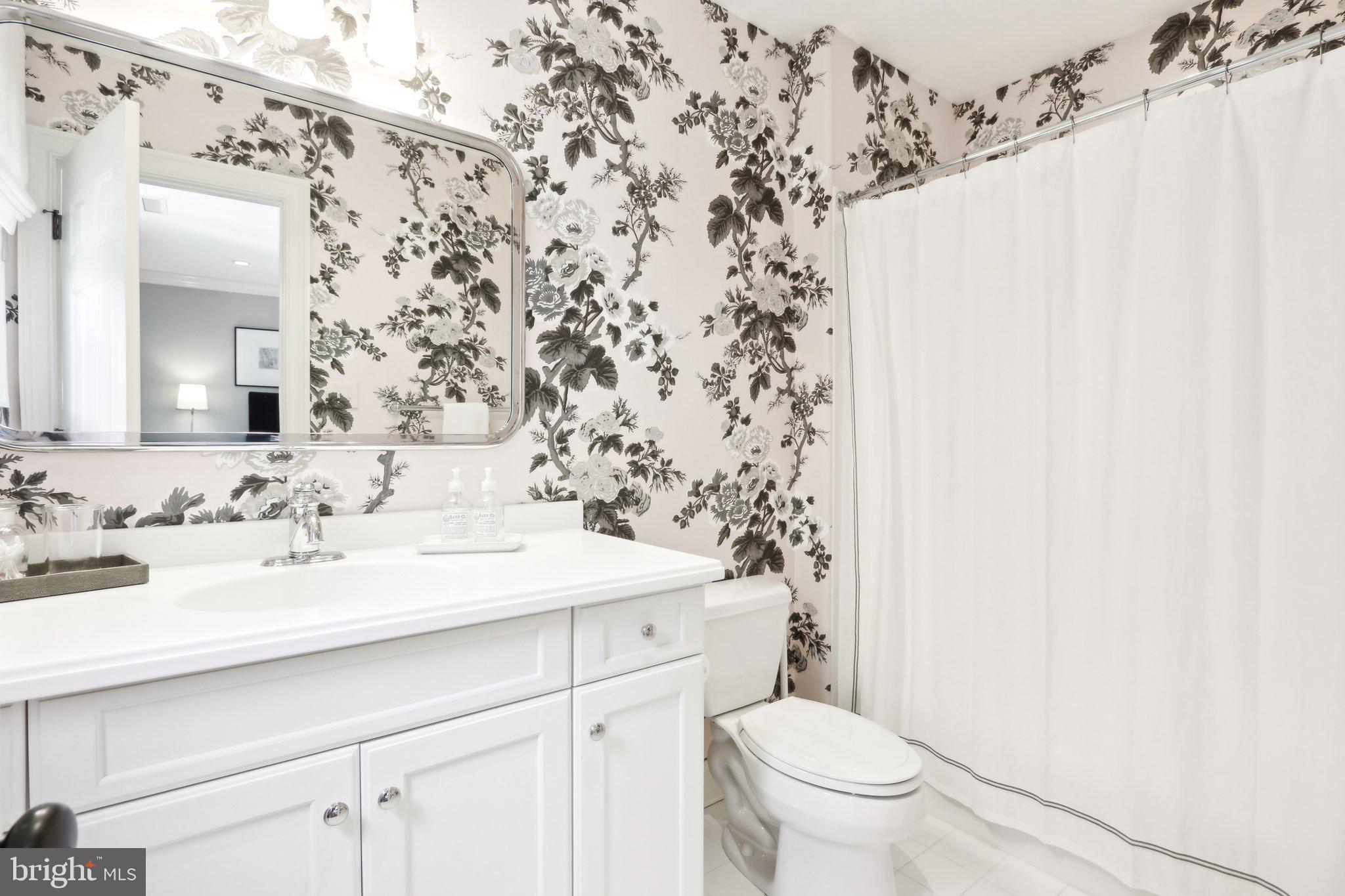 WHITE HORSE - Residential