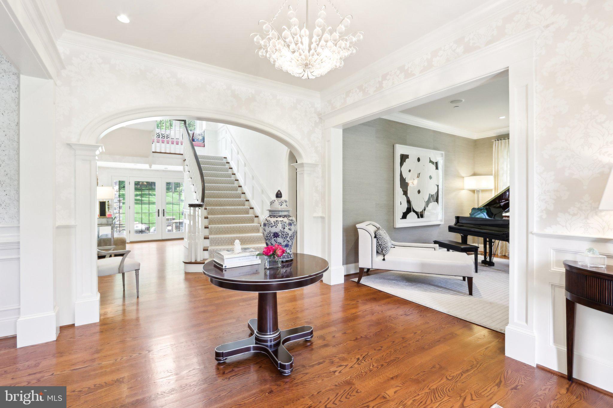 WHITE HORSE - Residential