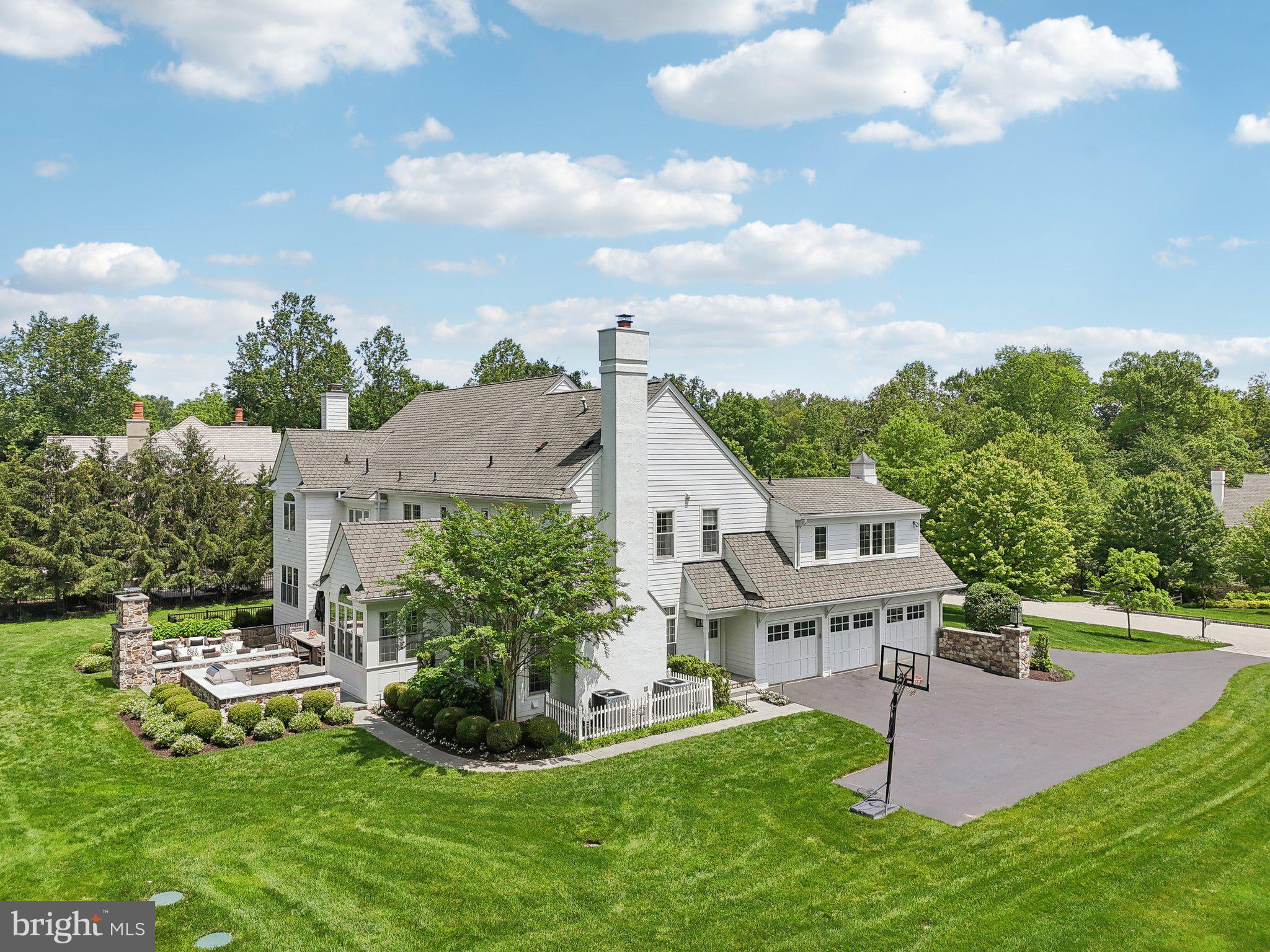 WHITE HORSE - Residential