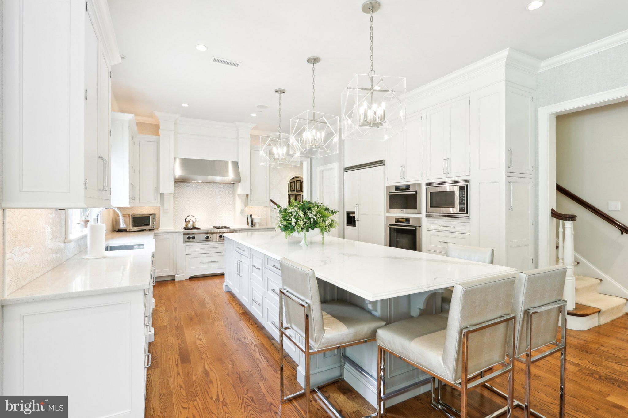 WHITE HORSE - Residential