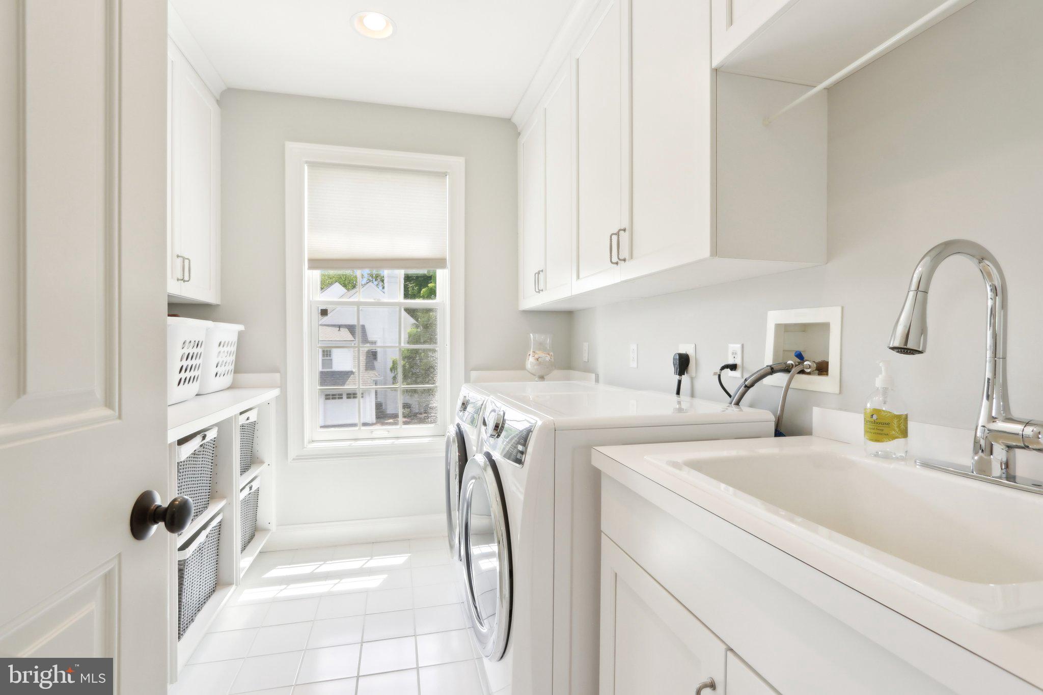 WHITE HORSE - Residential