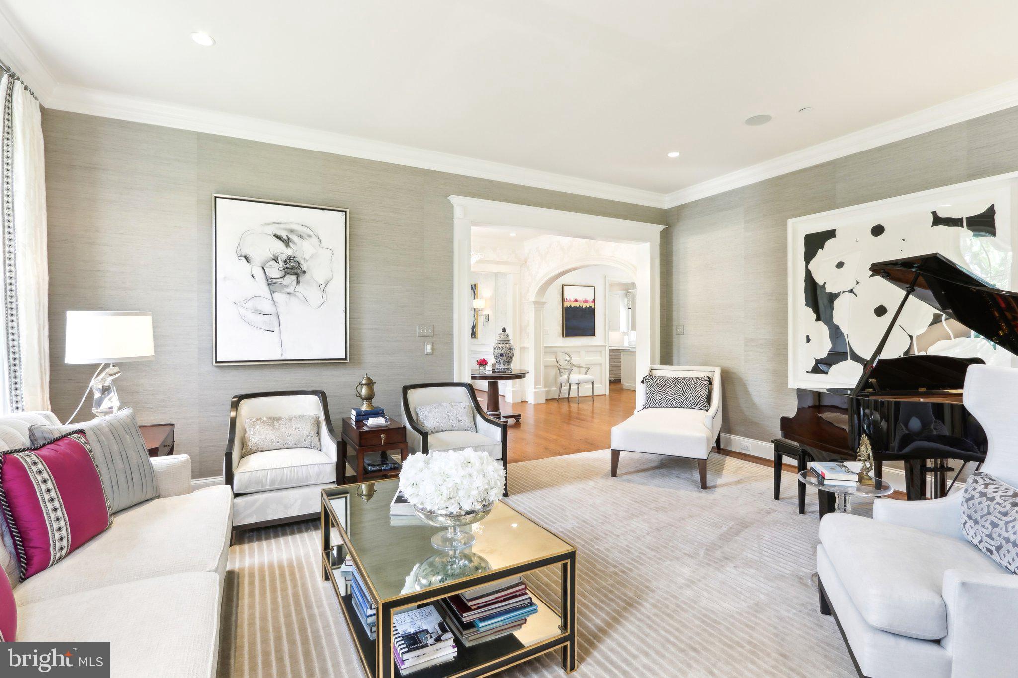 WHITE HORSE - Residential