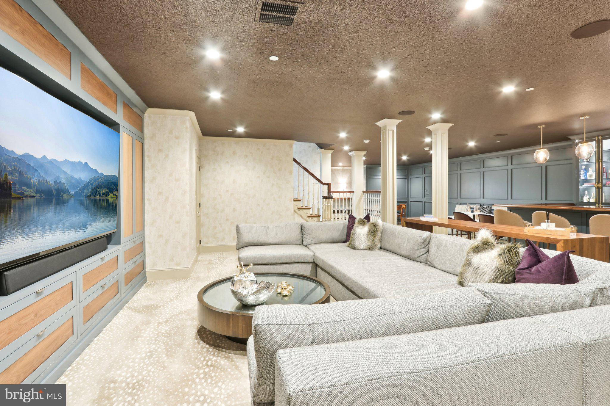 WHITE HORSE - Residential