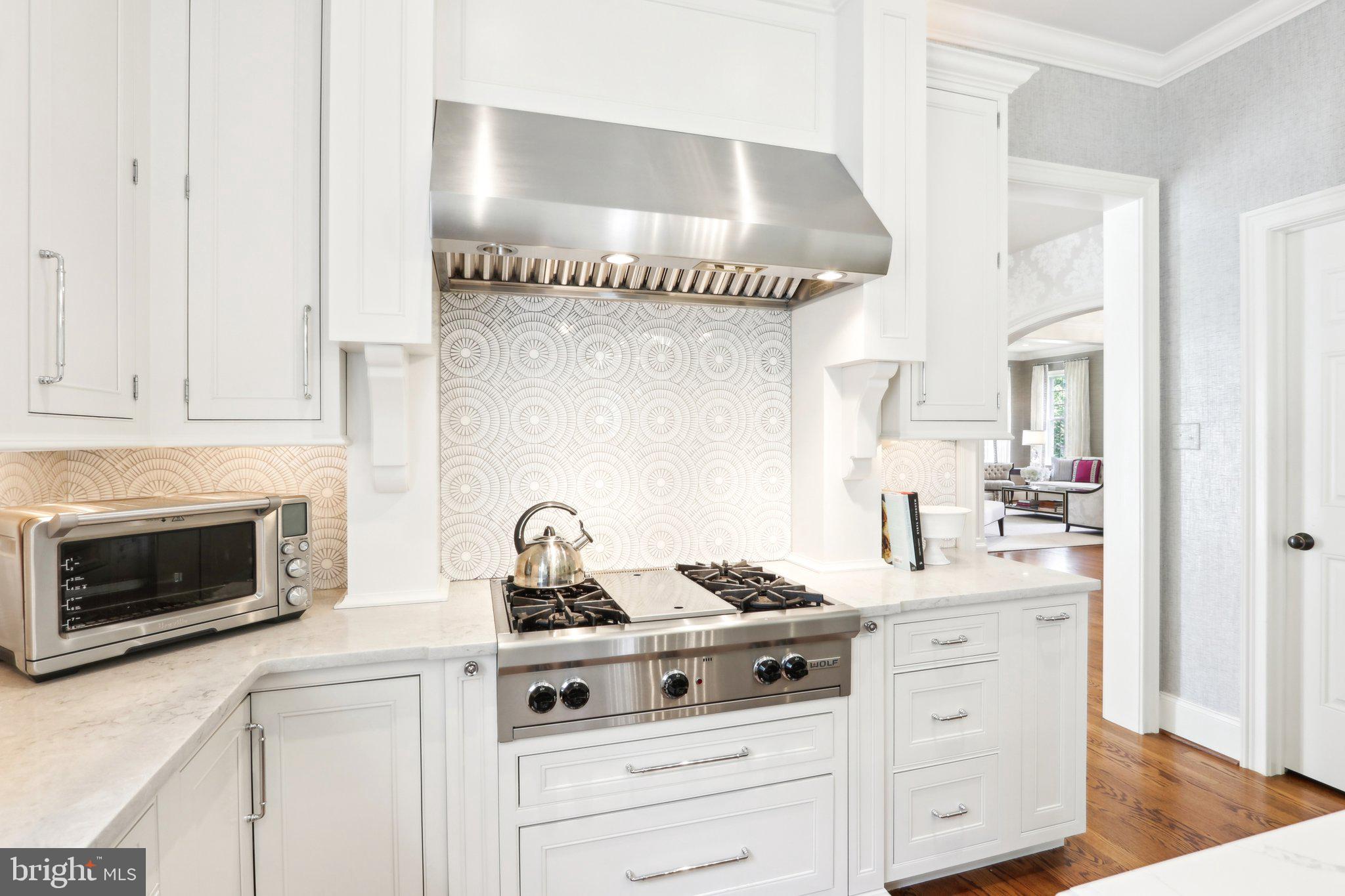 WHITE HORSE - Residential