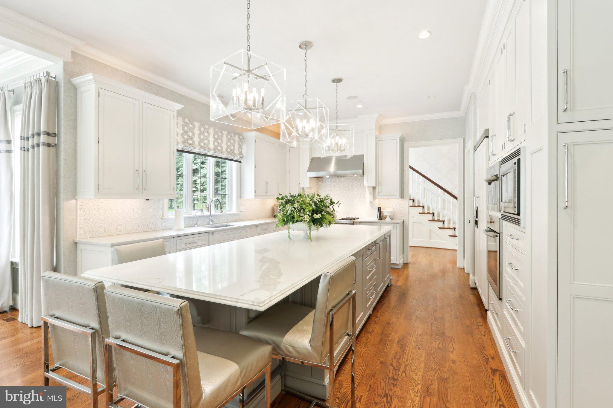 WHITE HORSE - Residential