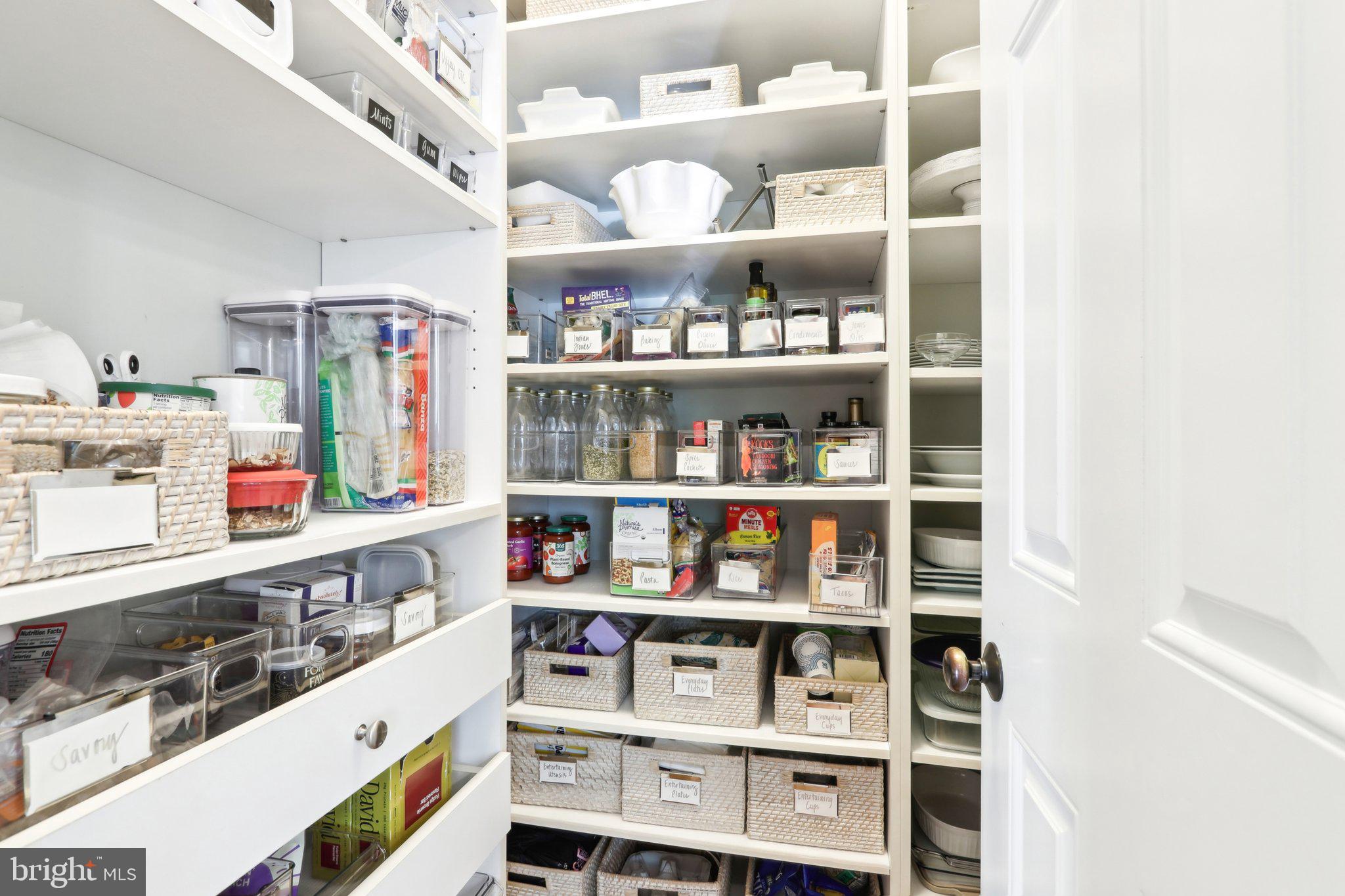 WHITE HORSE - Residential