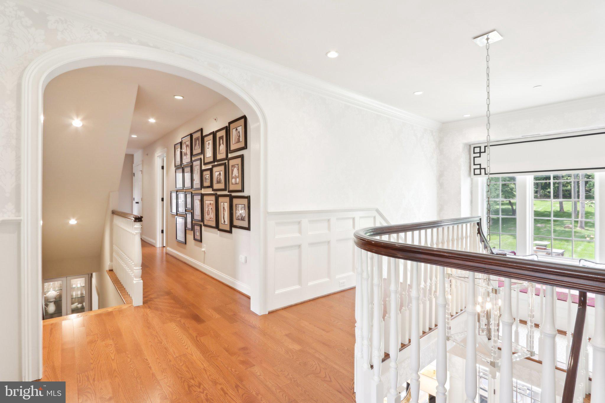 WHITE HORSE - Residential