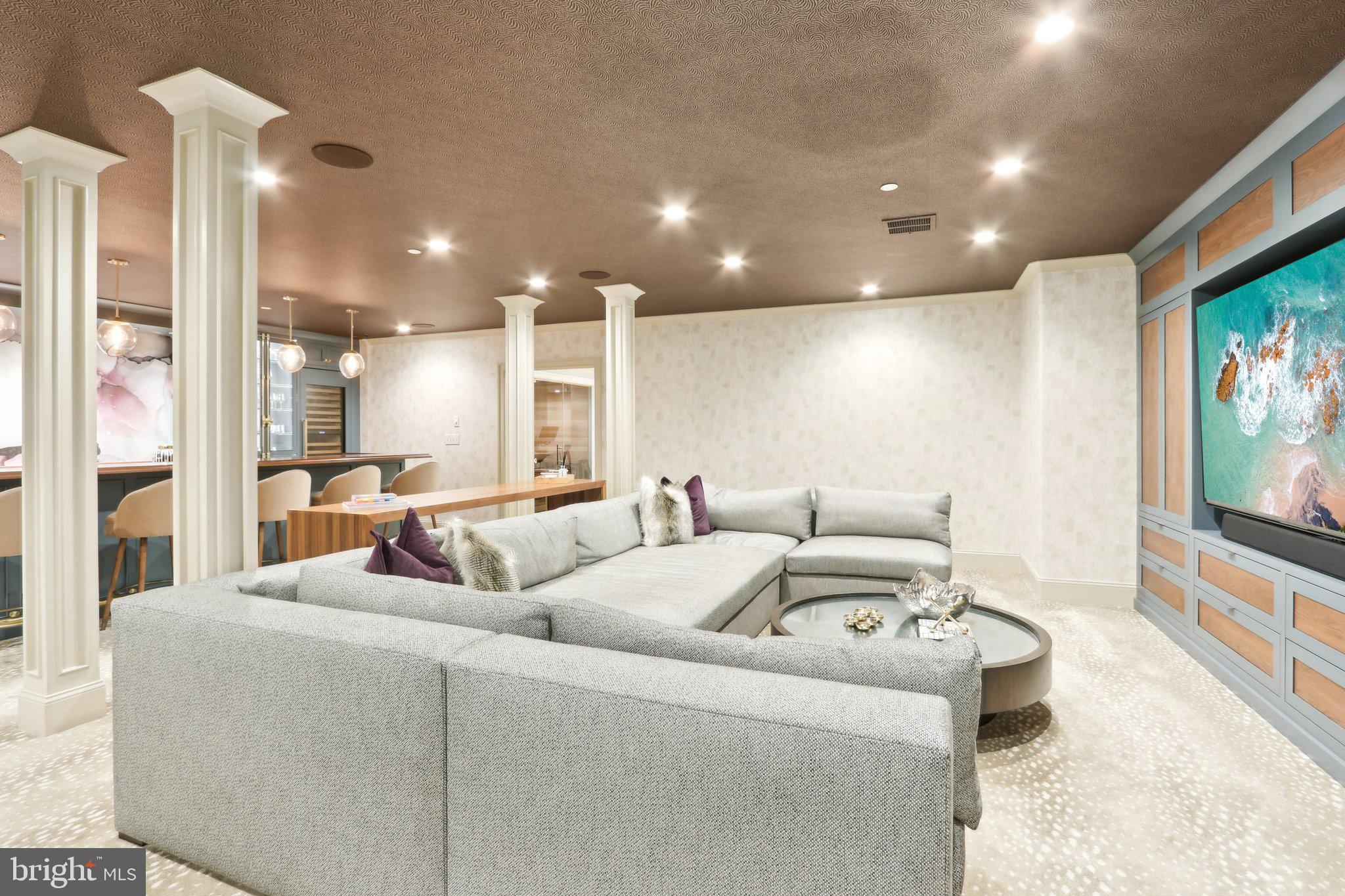 WHITE HORSE - Residential