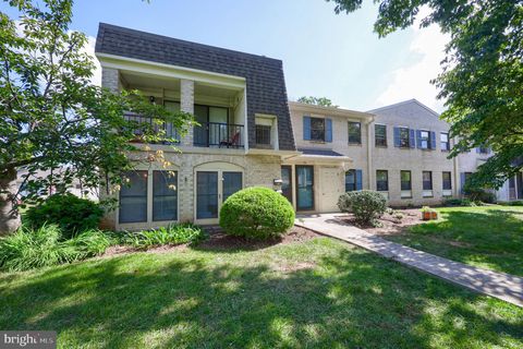 Photo of 71 Valleybrook Drive, LANCASTER, PA 17601 (MLS # PALA2075638)