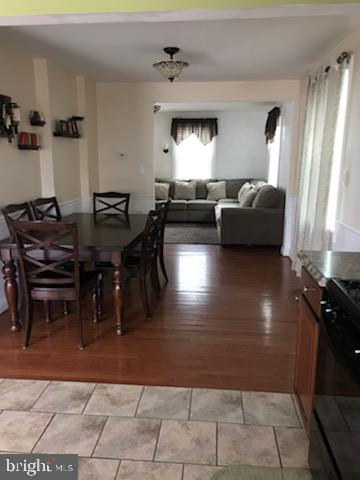 EASTERN TERRACE - Residential