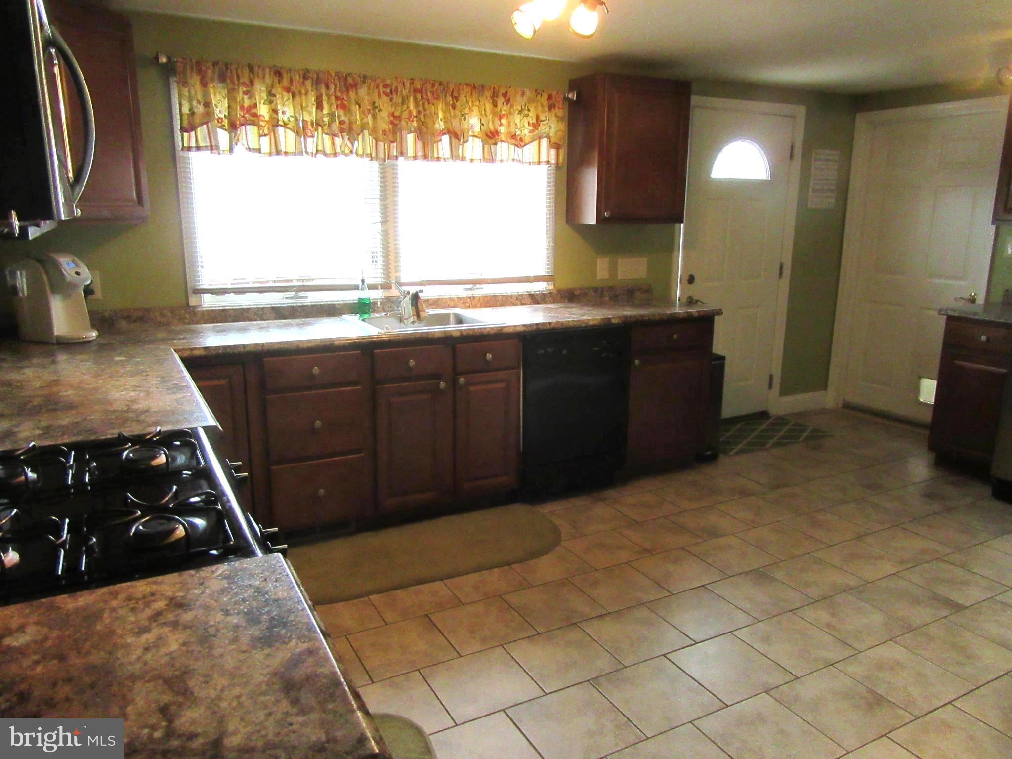 EASTERN TERRACE - Residential