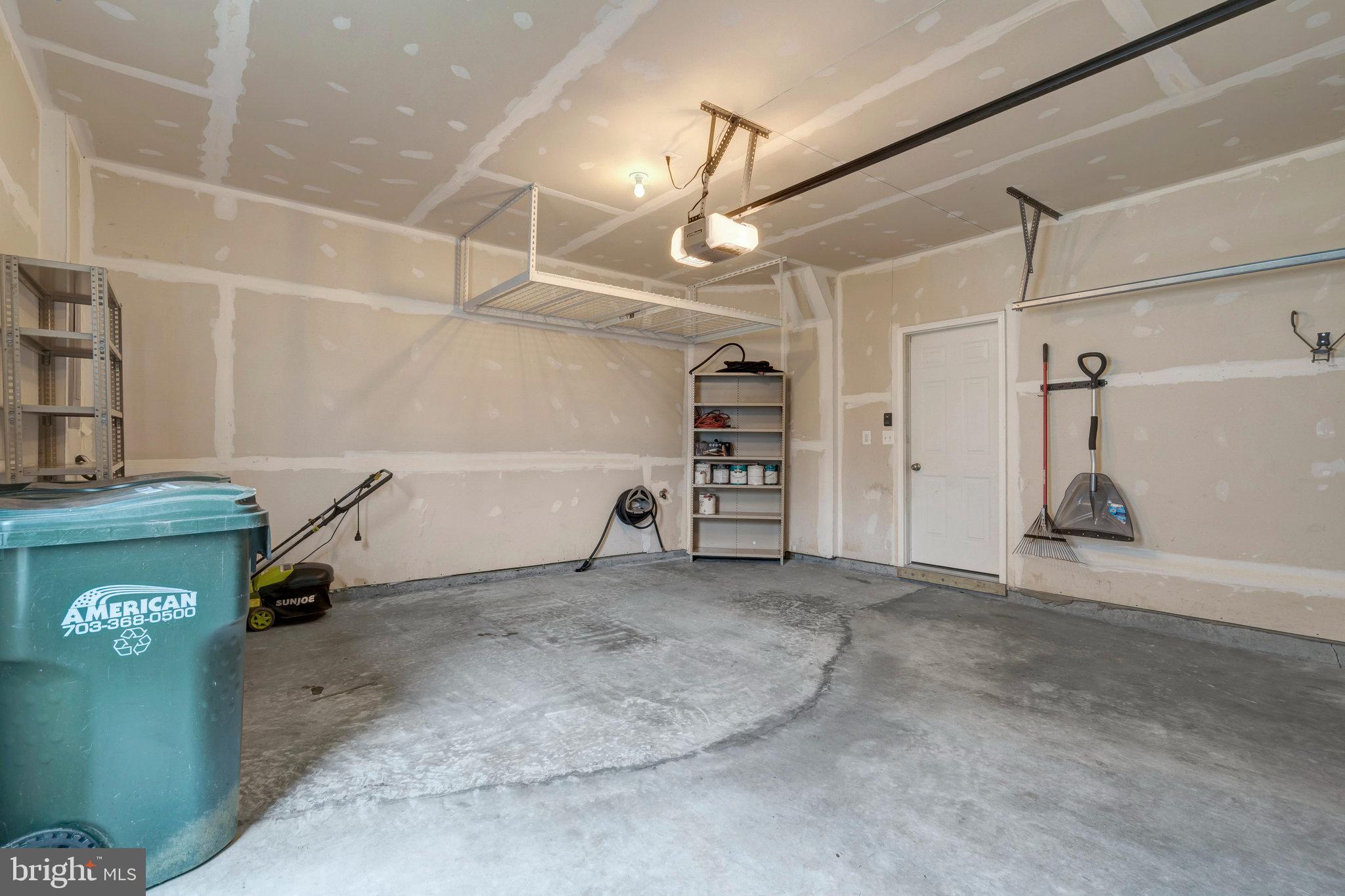 STONE RIDGE SOUTH - Residential Lease