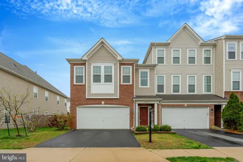 41841 Diabase Square, Aldie, VA MLS: VALO2092882