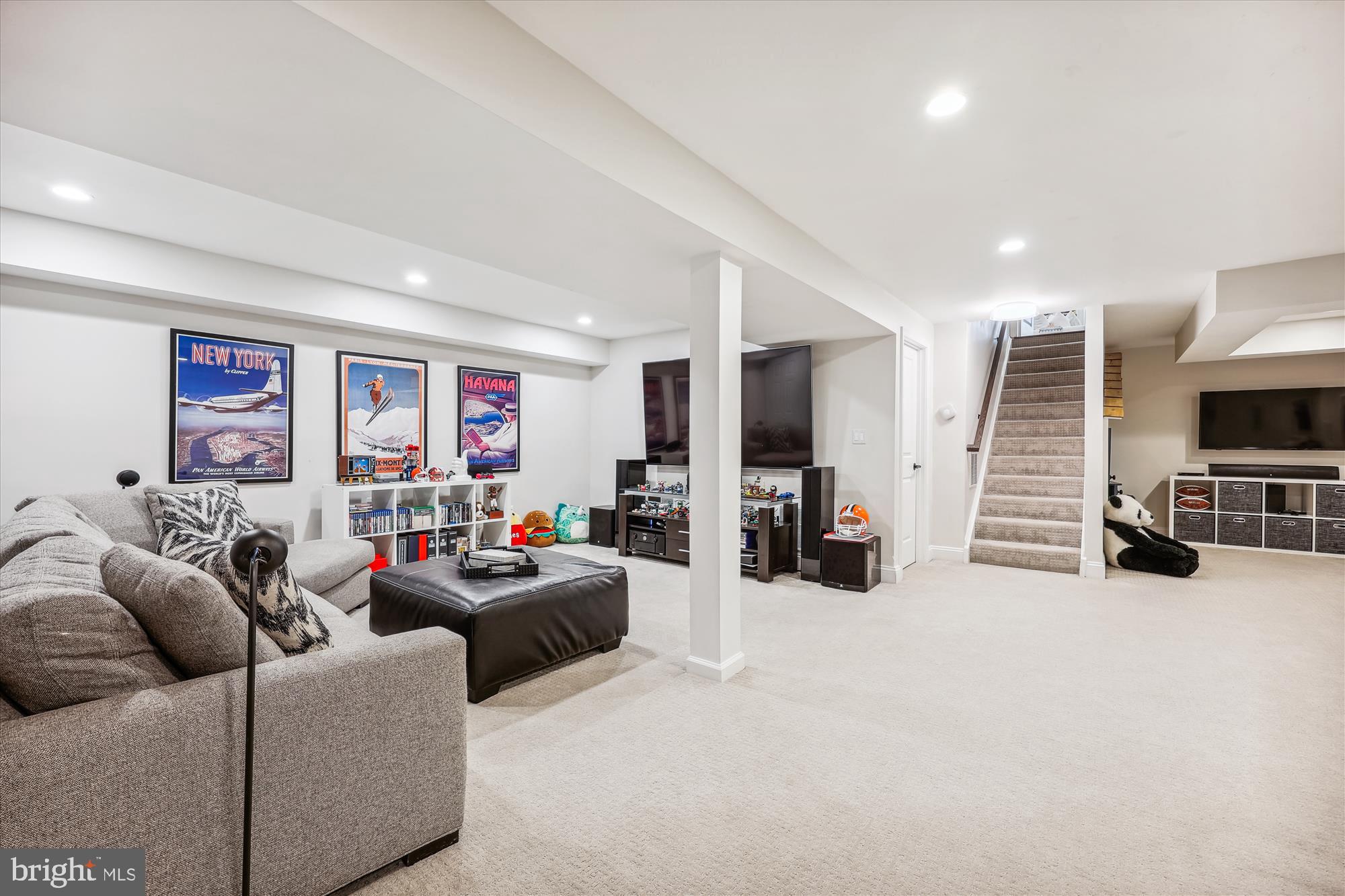 EAST GATE OF POTOMAC - Residential