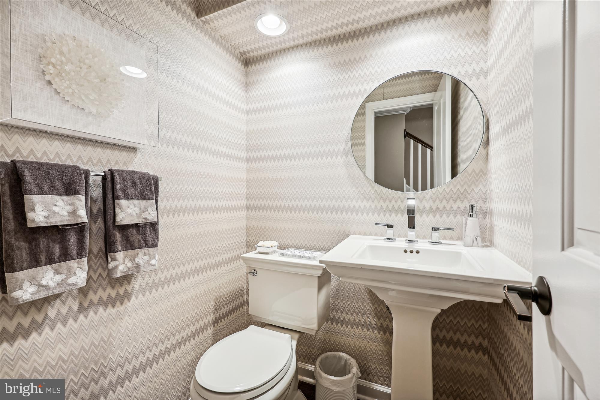 EAST GATE OF POTOMAC - Residential