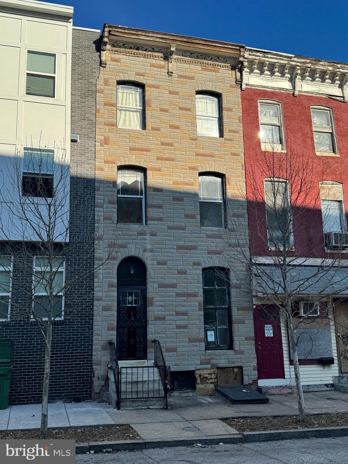 JOHNSTON SQUARE - Residential