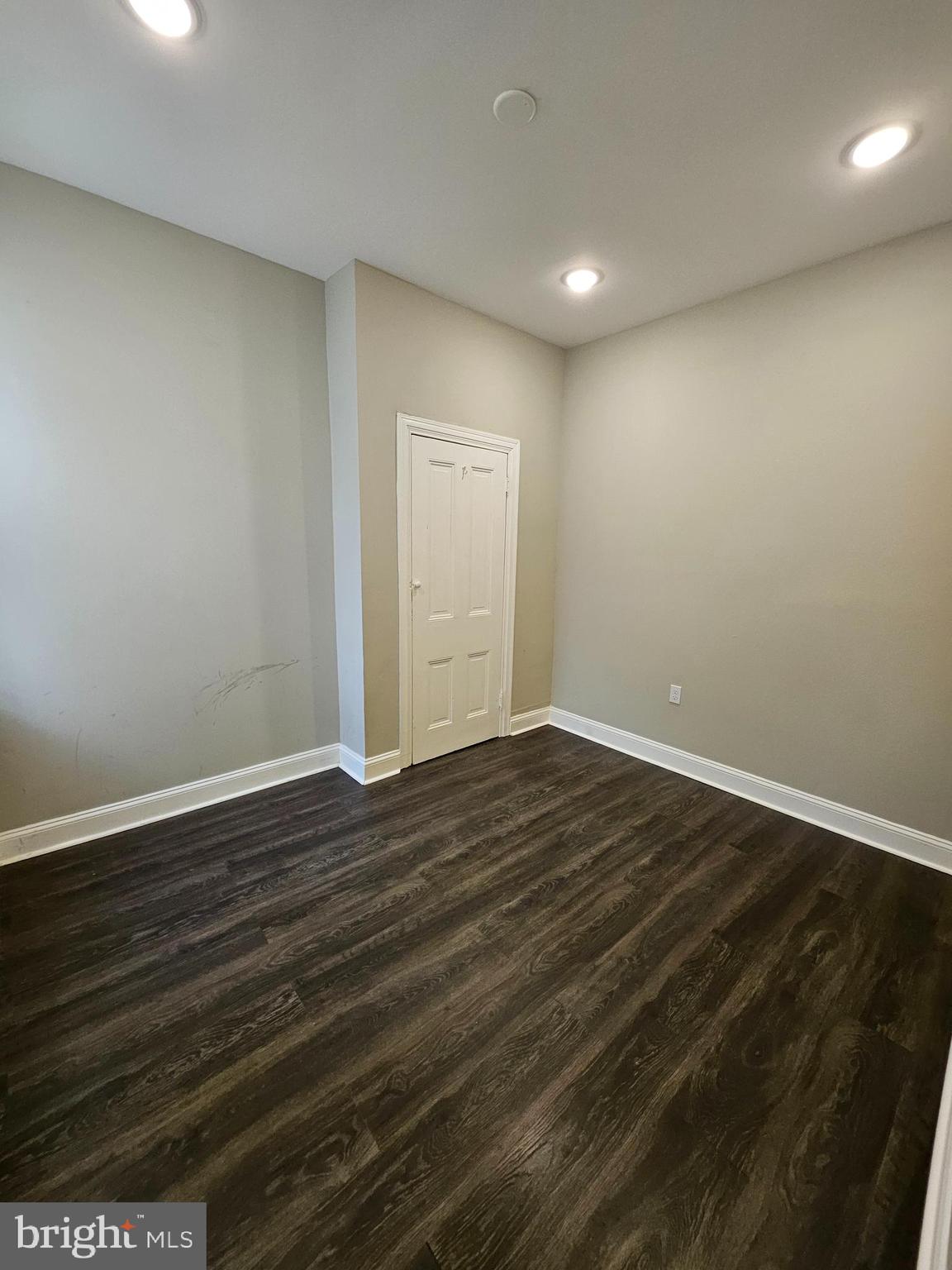 STRAWBERRY MANSION - Residential