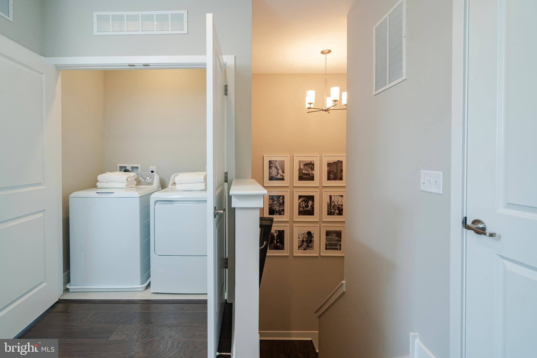 COLLECTION AT HOPEWELL - Residential