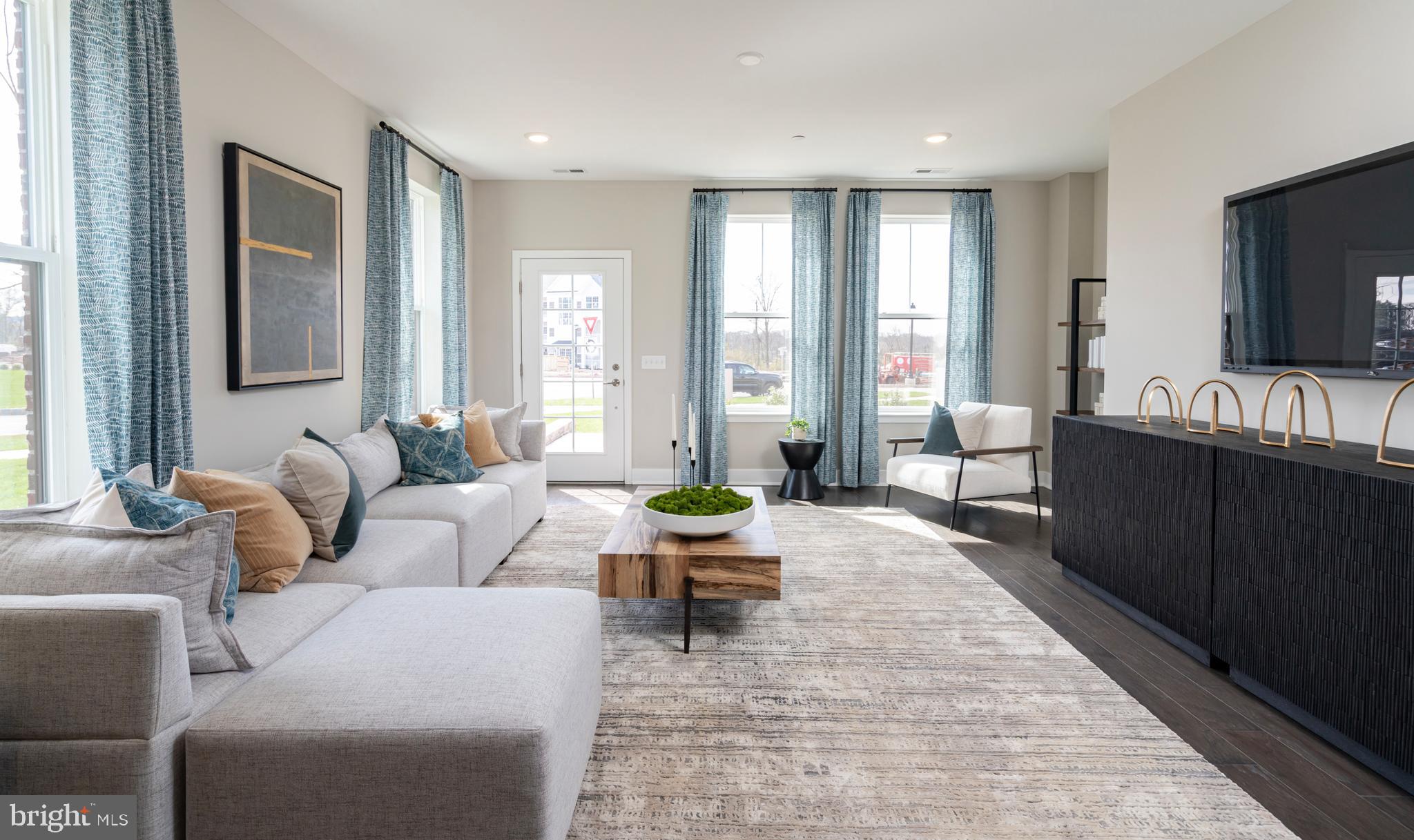 COLLECTION AT HOPEWELL - Residential