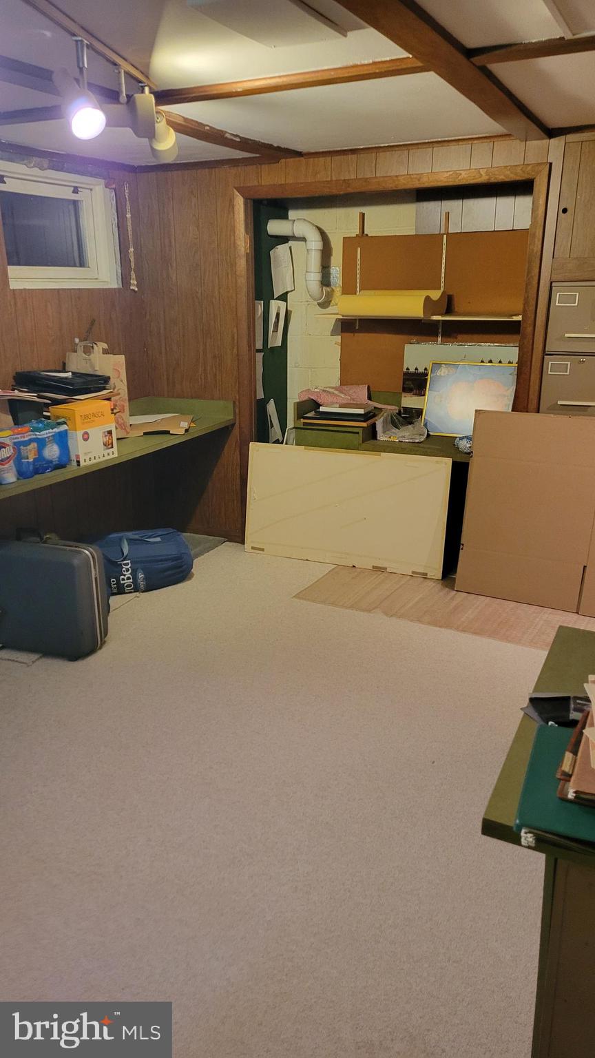 DULANEY VILLAGE - Residential