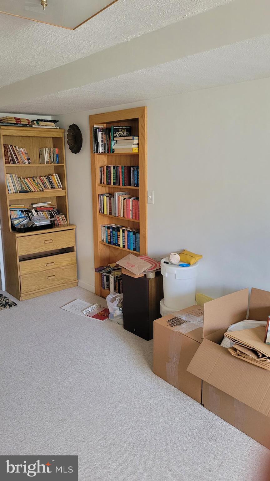 DULANEY VILLAGE - Residential