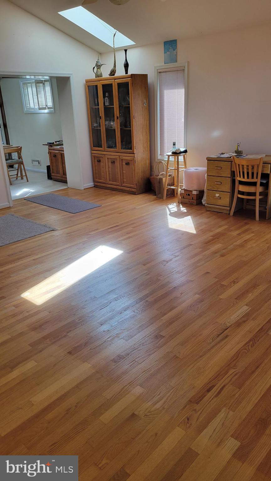 DULANEY VILLAGE - Residential