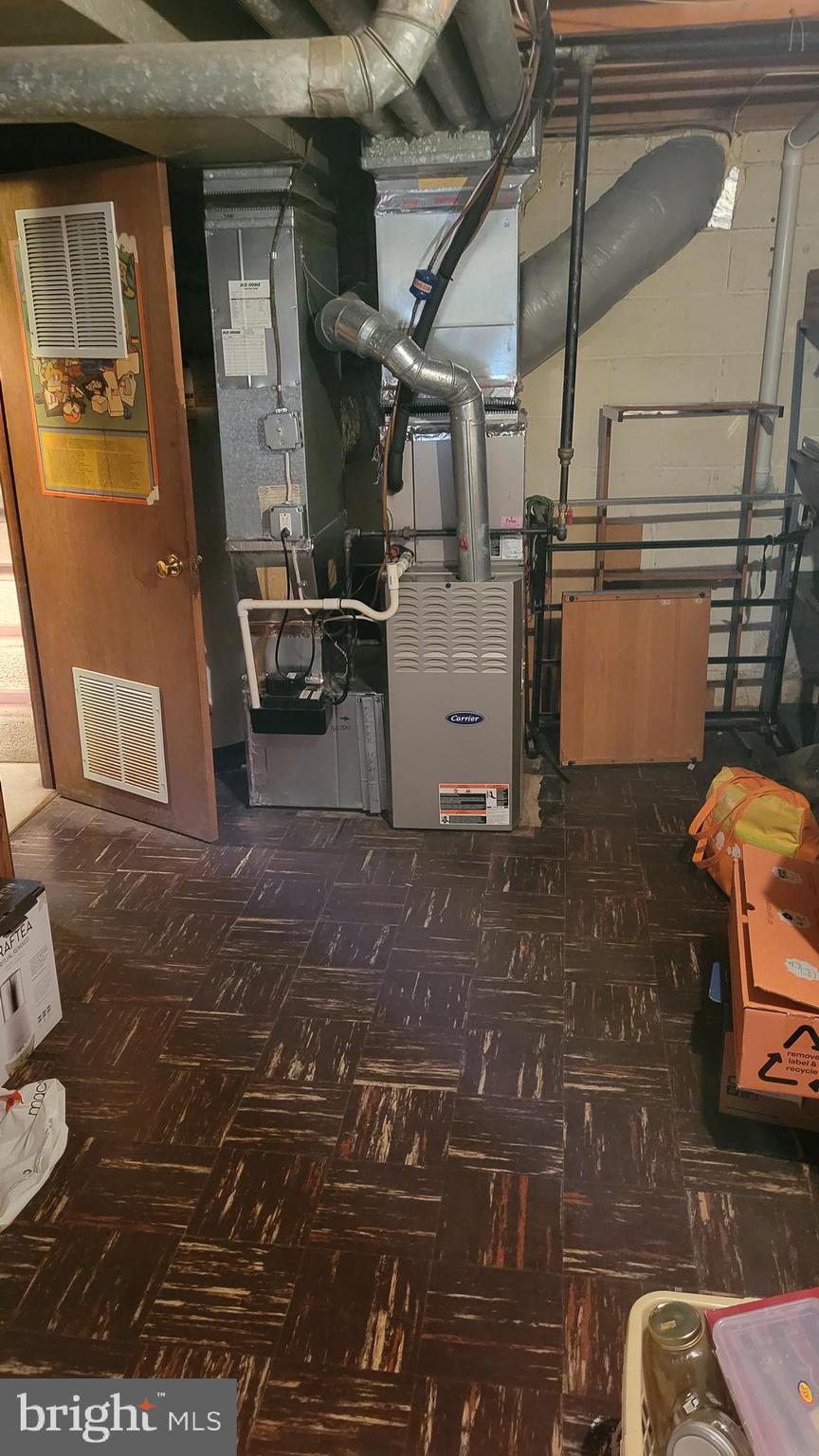 DULANEY VILLAGE - Residential