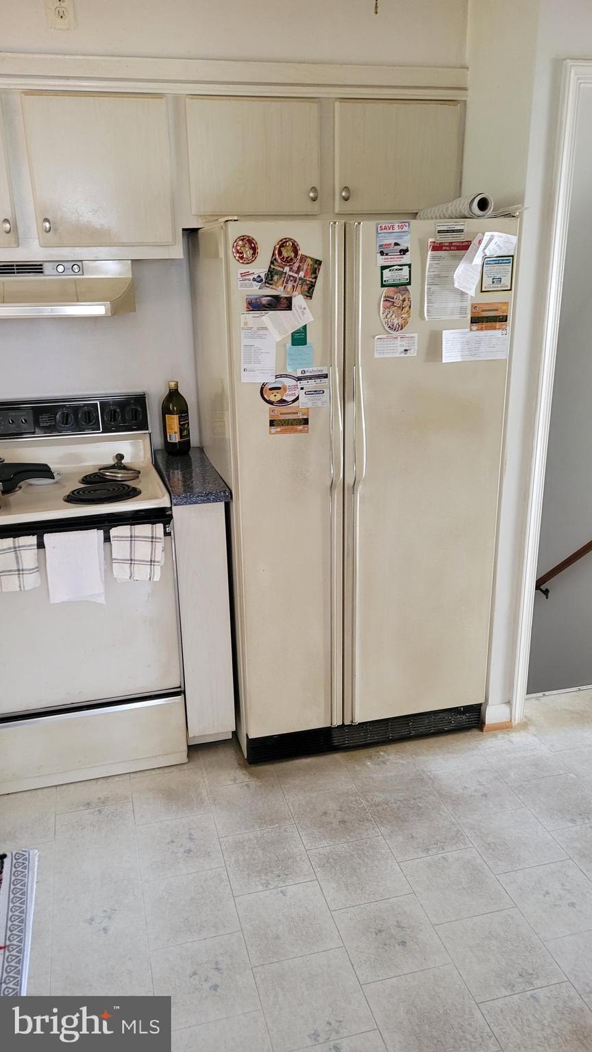 DULANEY VILLAGE - Residential