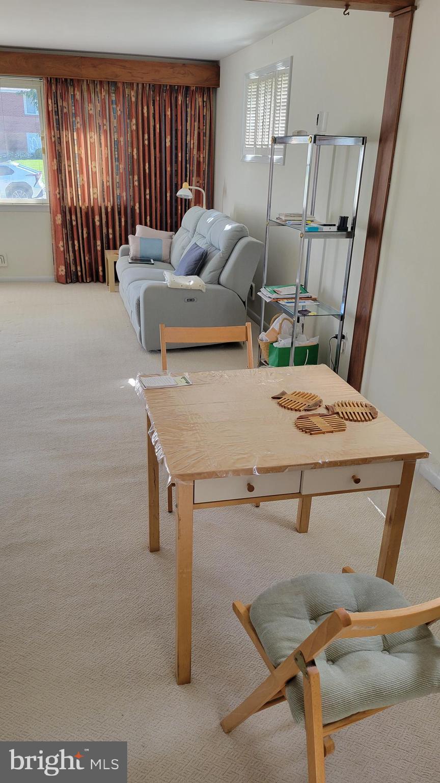 DULANEY VILLAGE - Residential