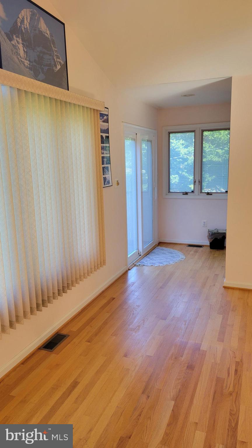 DULANEY VILLAGE - Residential