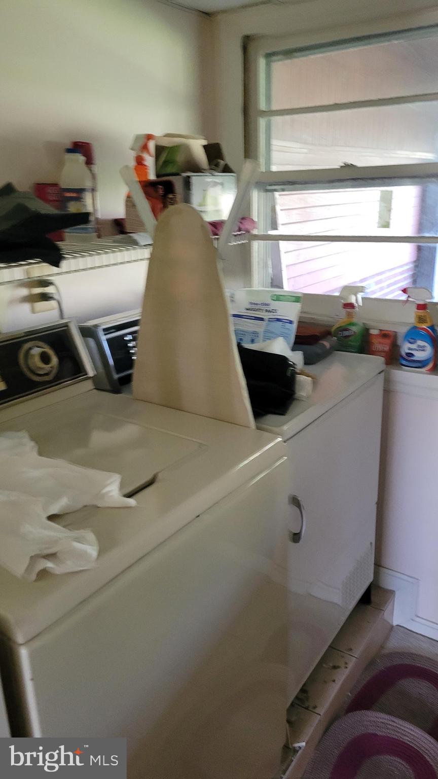 DULANEY VILLAGE - Residential