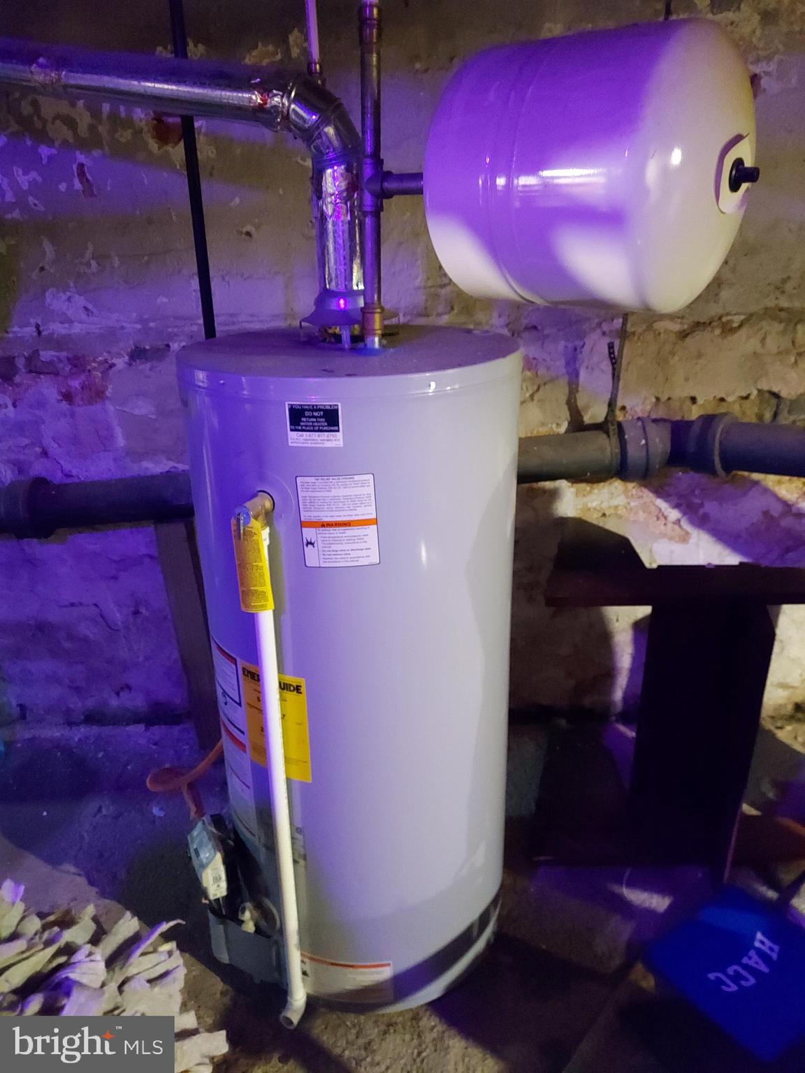 ALLEN FIELD - Residential