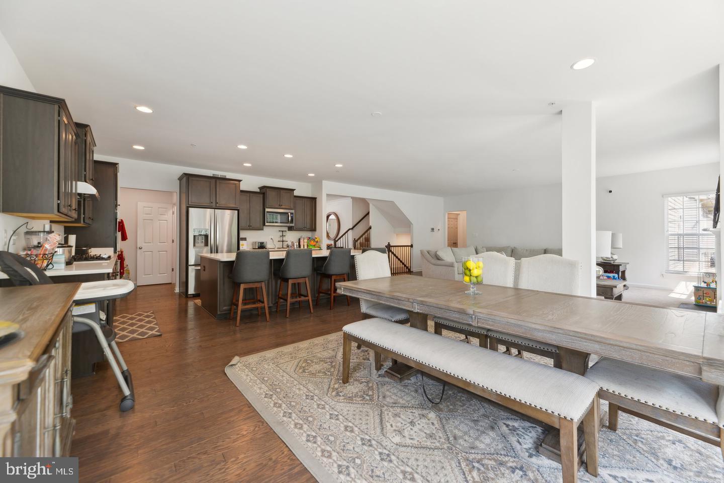 5809 SAVANNAH DRIVE