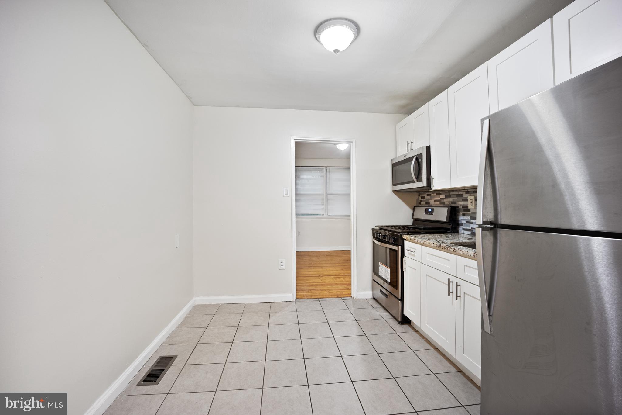 FERN ROCK - Residential Lease