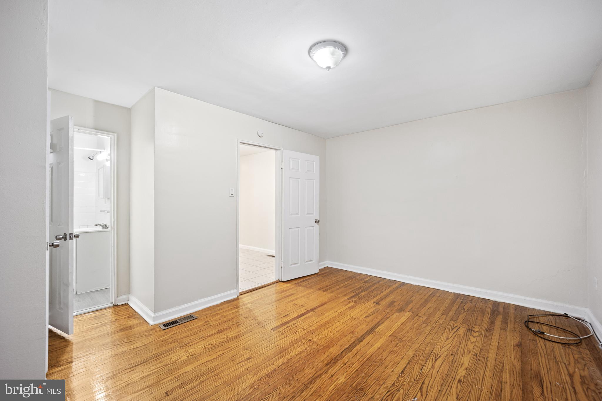 FERN ROCK - Residential Lease