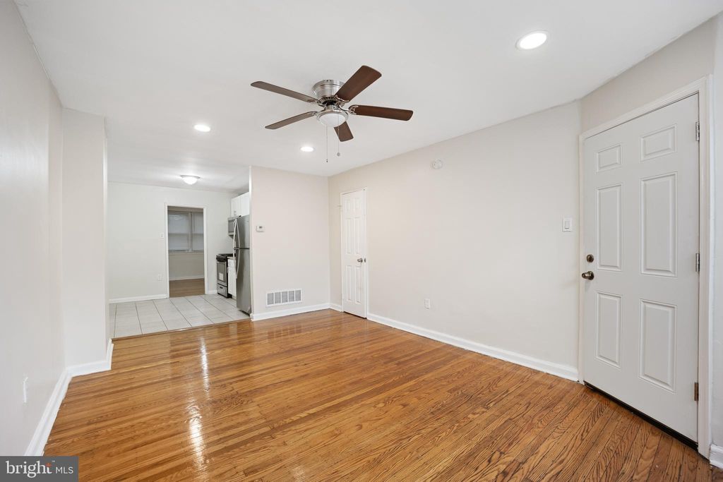 Photo of 5324 N Marvine Street #2ND FLOOR, PHILADELPHIA, PA 19141 (MLS # PAPH2528814)