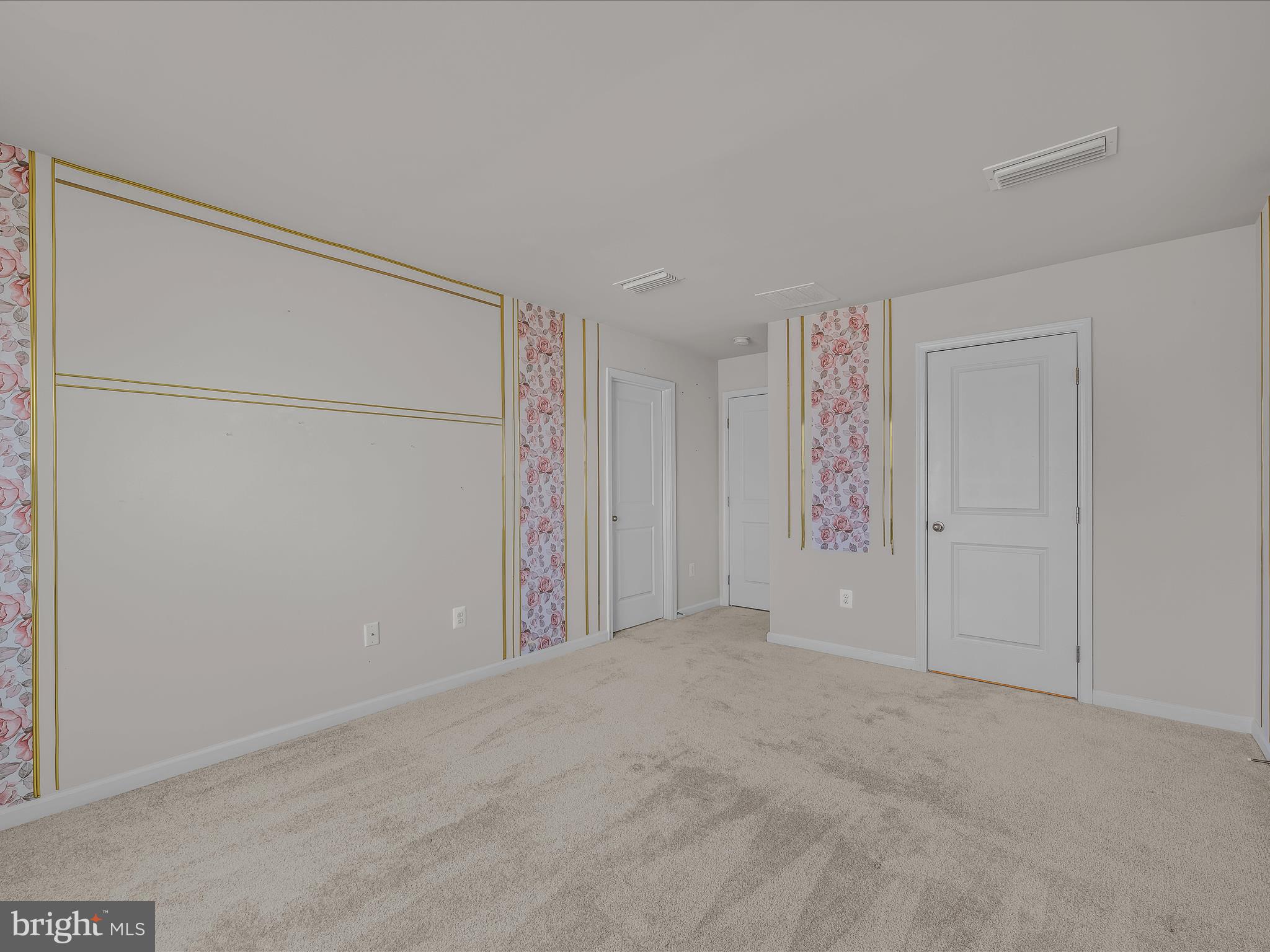 CARDINAL POINTE - Residential