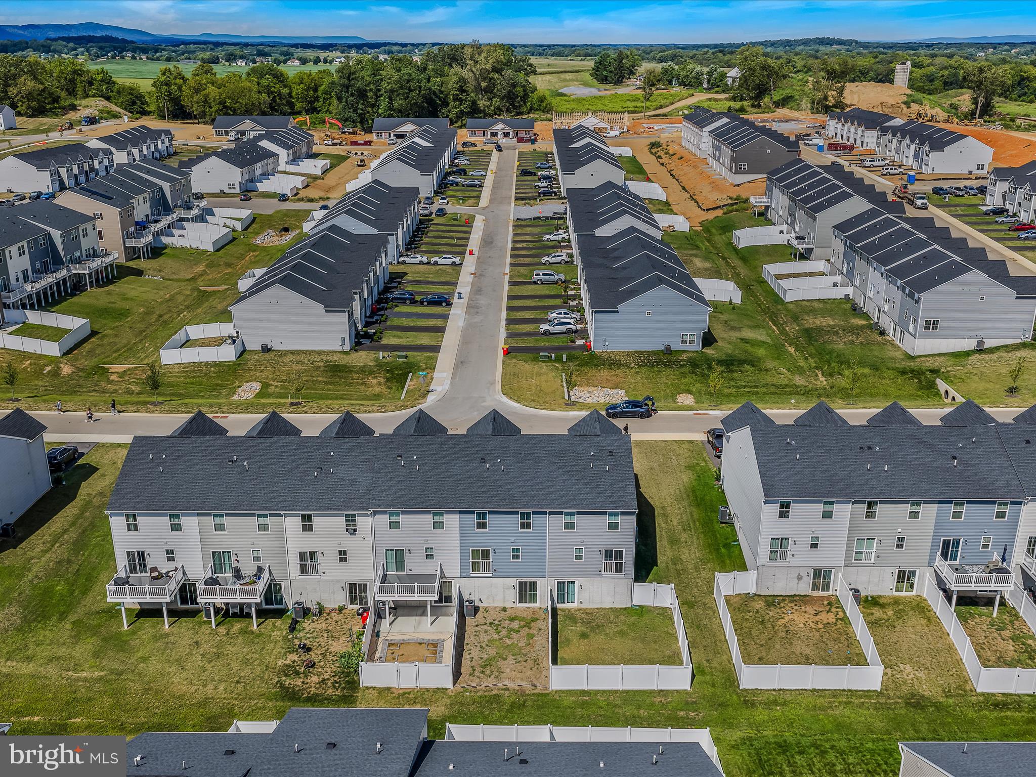 CARDINAL POINTE - Residential