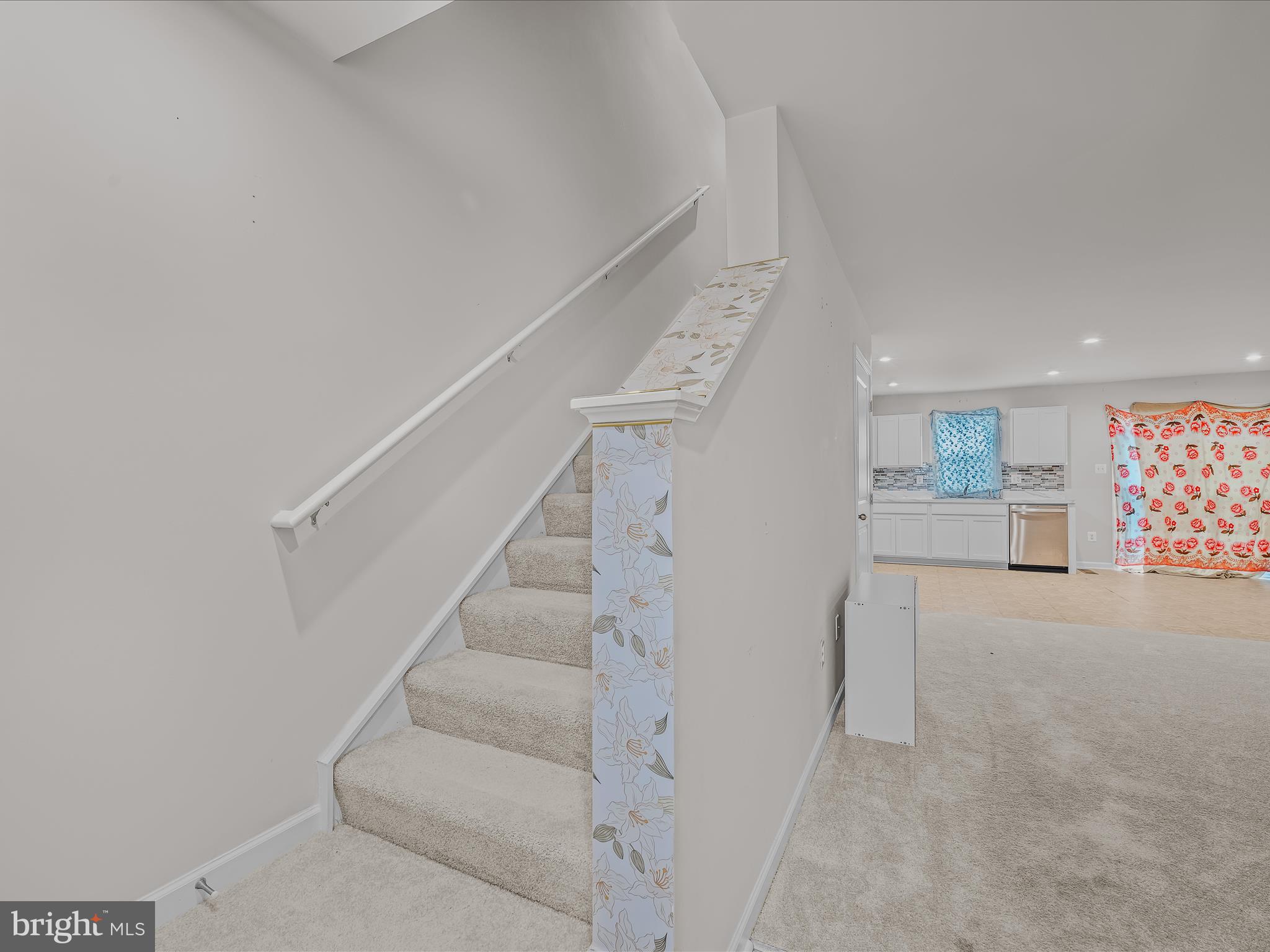 CARDINAL POINTE - Residential