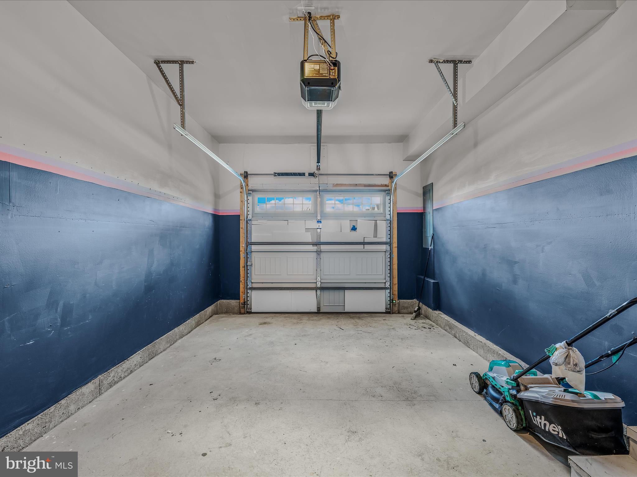 CARDINAL POINTE - Residential