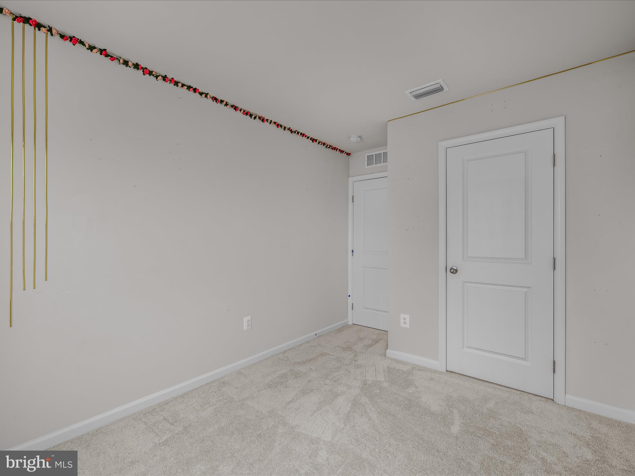 CARDINAL POINTE - Residential