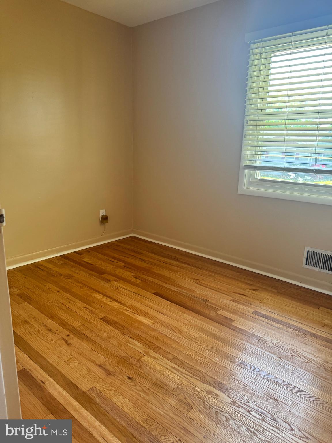 BROOKE MANOR - Residential Lease