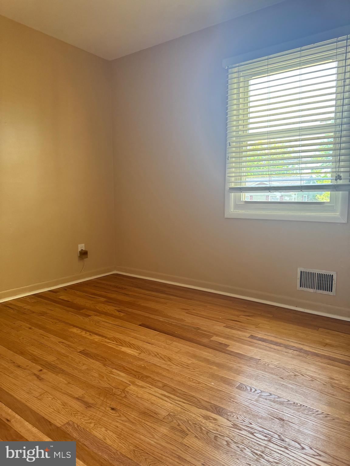 BROOKE MANOR - Residential Lease