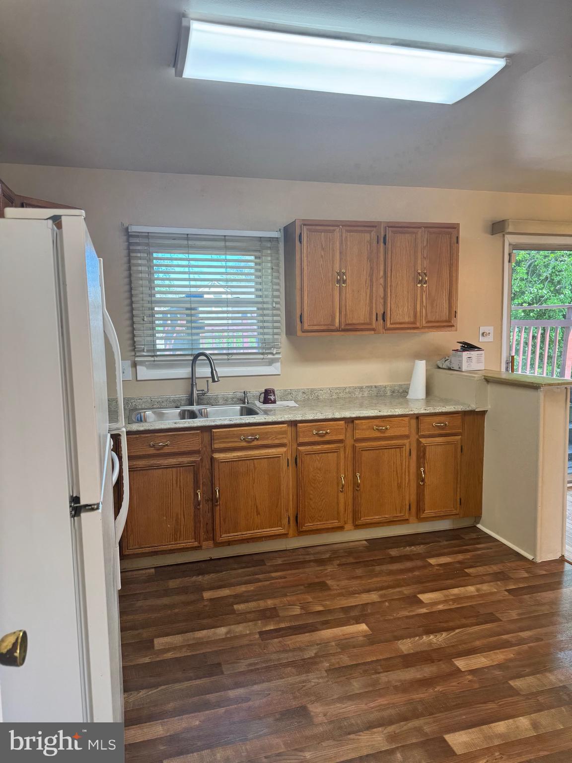 BROOKE MANOR - Residential Lease