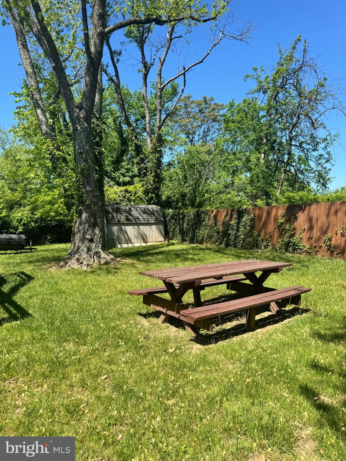 BROOKE MANOR - Residential Lease