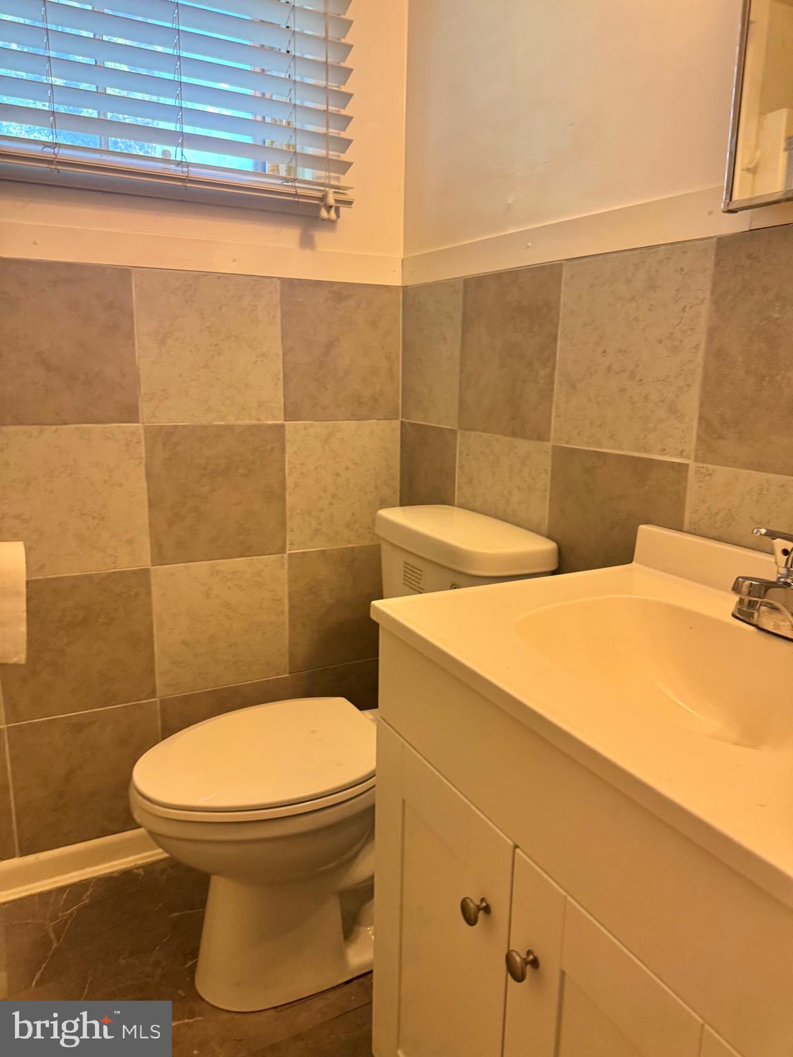 BROOKE MANOR - Residential Lease